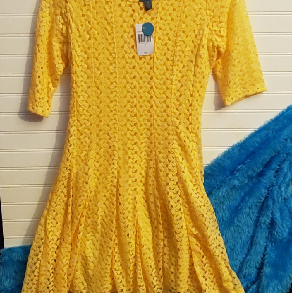 💛 NWT Sunshine Yellow Overlay Dress - Picture 3 of 6